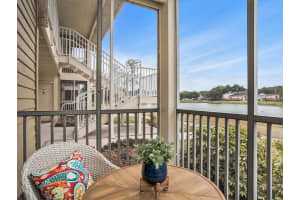 209 Lake Brook Cir, Brandon, FL 33511, Sold 05/25/23