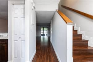 10103 LAKE OAK CIRCLE, TAMPA, FL 33624 Sold 07/07/23