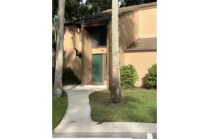 14 Mid Pines Circle #14, PALM COAST