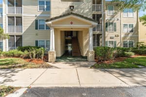 18439 BRIDLE CLUB DRIVE, TAMPA, FL 33647 Sold 05/31/23