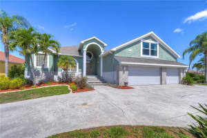 800 PAR CT, APOLLO BEACH, FL 33572 Sold 06/22/23