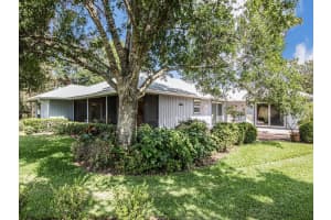 10 GRENEWOOD LANE, HAINES CITY, FL 33844 Sold 07/28/23