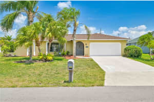 129 14th Court, Cape Coral, Florida 33990