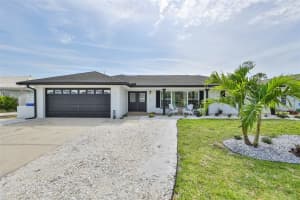6337 COCOA LANE, APOLLO BEACH, FL 33572 Sold 07/21/23