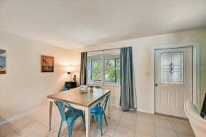 3220 RAMBLEWOOD DRIVE, SARASOTA, FL 34237 Sold 06/20/23