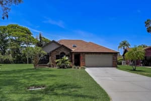 4902 81ST AVENUE TERRACE, SARASOTA, FL 34243 Sold 07/07/23