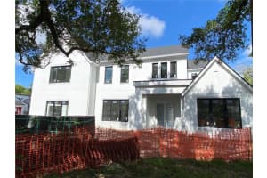 933 FRANKLAND ROAD, TAMPA, FL 33629 Sold 10/03/23
