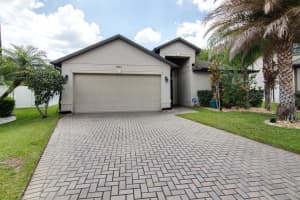 9901 SPICE BUSH COURT, TAMPA, FL 33647 Sold 10/30/23