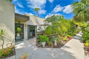 202 PINEBROOK DRIVE, FORT MYERS, FL 33907 Sold 07/05/23