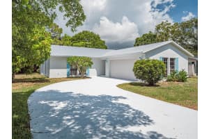 255 19TH AVENUE, VERO BEACH, FL 32962 Sold 10/03/23