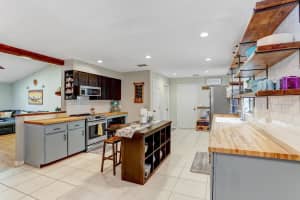 1314 HAMMOCK SHADE DRIVE, LAKELAND, FL 33809 Sold 07/14/23