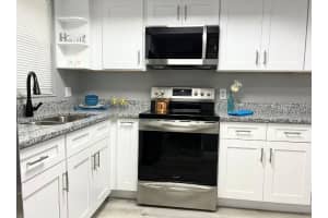 5252 TENNIS COURT CIRCLE CIRCLE, TAMPA, FL 33617 Sold 07/11/23