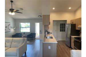 2567 BRIAR OAK CIRCLE, SARASOTA, FL 34232 Sold 06/28/23