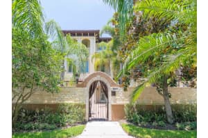 3847 AZEELE STREET, TAMPA, FL 33609 Sold 09/22/23
