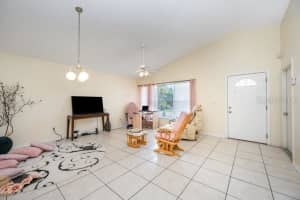 217 BELVOIR DRIVE, DAVENPORT, FL 33837 Sold 08/07/23