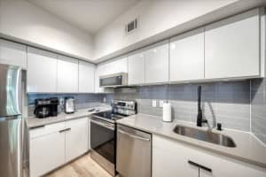 2402 AZEELE STREET, TAMPA, FL 33609 Sold 07/31/23