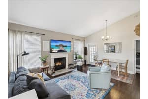 10527 VILLA VIEW CIRCLE, TAMPA, FL 33647 Sold 08/03/23
