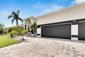 827 GOLF ISLAND DRIVE, APOLLO BEACH, FL 33572 Sold 03/28/24