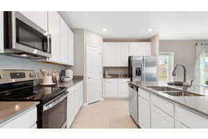 950 CATTLEMAN STREET, WINTER HAVEN, FL 33884 Sold 08/25/23