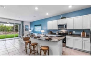 2832 PEARLY BANKS DRIVE, BRADENTON, FL 34208 Sold 02/20/24