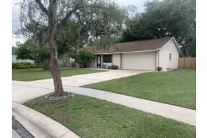 4335 TOMLINSON CIRCLE, ORLANDO, FL 32829 Sold 10/23/23