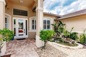 1033 PORT ORANGE WAY, NAPLES, FL 34120 Sold 10/10/23