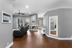 6227 PASADENA POINT BOULEVARD, GULFPORT, FL 33707 Sold 05/06/24
