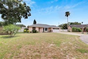 2213 FLAMING ARROW DRIVE, LAKELAND, FL 33813 Sold 08/29/23