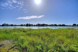 1146 COUNTRY CLUB LANE, LAKELAND, FL 33801 Sold 10/11/23