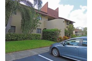 880 VILLAGE DRIVE, ST PETERSBURG, FL 33716 Sold 09/22/23