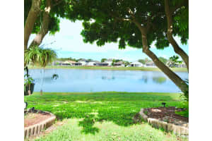 5114 CLOVER MIST DRIVE, APOLLO BEACH, FL 33572 Sold 09/18/23