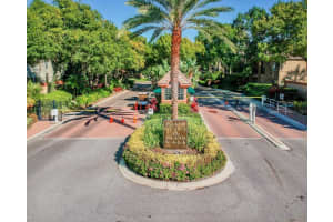 723 CRUISE VIEW DRIVE, TAMPA, FL 33602 Sold 12/24/23