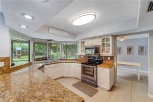 332 SPRING LAKE BOULEVARD, SEBRING, FL 33876 Sold 11/03/23