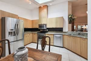 992 SAN CARLOS COURT, ST PETERSBURG, FL 33702 Sold 09/22/23