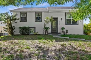 3723 SHARONDALE DRIVE, SARASOTA, FL 34232 Sold 10/06/23