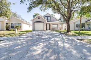 826 CAPE COD CIRCLE, VALRICO, FL 33594 Sold 09/27/23