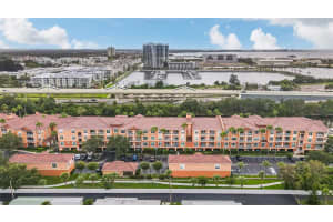 5000 CULBREATH KEY WAY, TAMPA, FL 33611 Sold 10/16/23