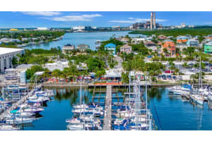 5905 ZAKI LANE, APOLLO BEACH, FL 33572 Sold 01/03/24