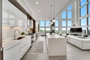 226 5TH AVENUE, ST PETERSBURG, FL 33701 Sold 11/21/23