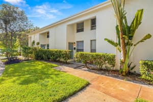 4308 LA RIVIERA COURT, TAMPA, FL 33611 Sold 09/21/23