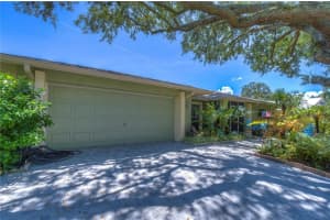 1339 CORNER OAKS DRIVE, BRANDON, FL 33510 Sold 12/15/23