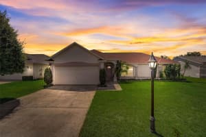 319 BENT OAK LOOP, DAVENPORT, FL 33837 Sold 10/12/23