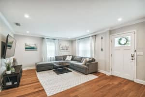 3213 CASS STREET, TAMPA, FL 33609 Sold 10/06/23