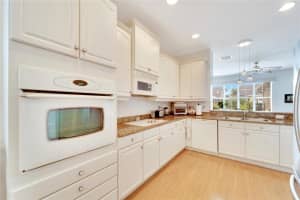 205 SUMMERSIDE COURT, APOLLO BEACH, FL 33572 Sold 01/09/25