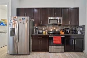 157 ELINA SKY DRIVE, SEFFNER, FL 33584 Sold 10/06/23