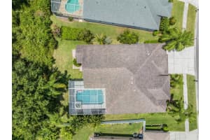 10101 KINGSHYRE WAY, TAMPA, FL 33647 Sold 10/27/23