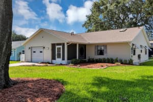2302 BONNIE VIEW COURT, LEESBURG, FL 34788 Sold 11/17/23
