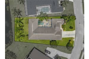 12413 WOODLANDS CIRCLE, DADE CITY, FL 33525 Sold 11/05/24