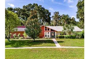 118 OAK SQUARE, LAKELAND, FL 33813 Sold 02/01/24
