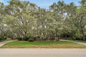 12104 SHADOW RUN BOULEVARD, RIVERVIEW, FL 33569 Sold 04/12/24